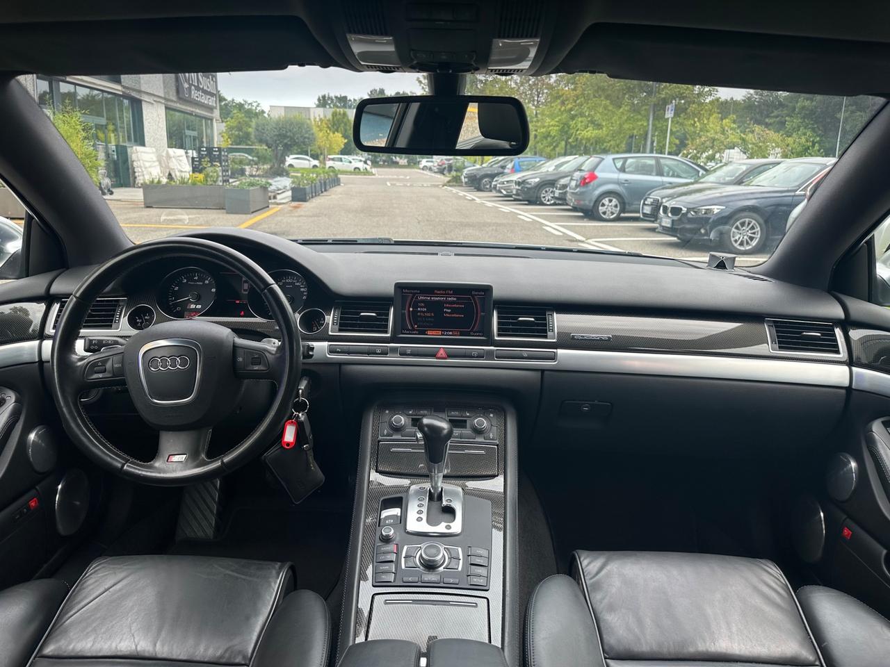 Audi A8 S8 5.2 V10 quattro tiptronic