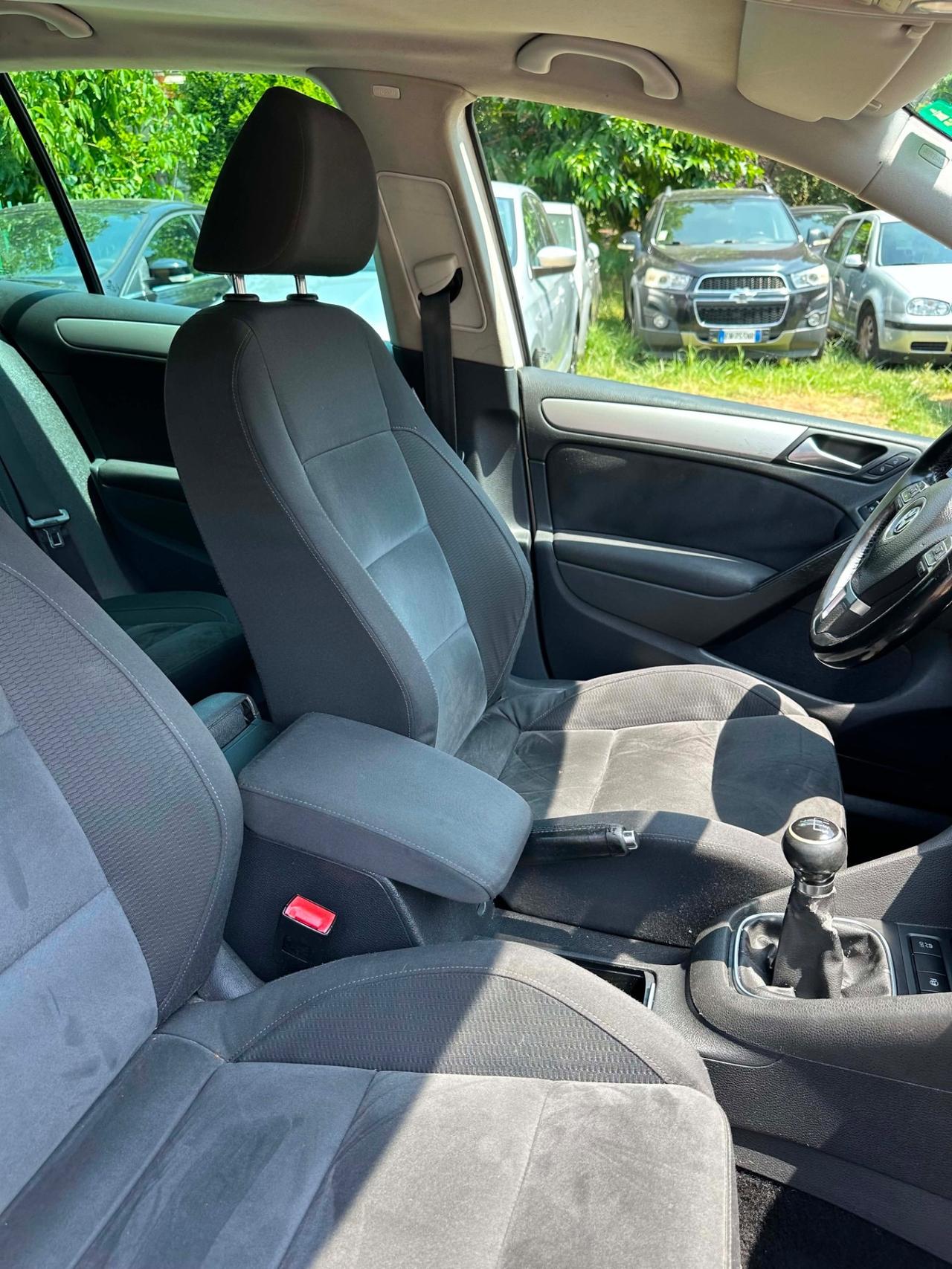 Volkswagen GOLF 1.6 TDI DPF 5p. HIGHLINE KMCERT