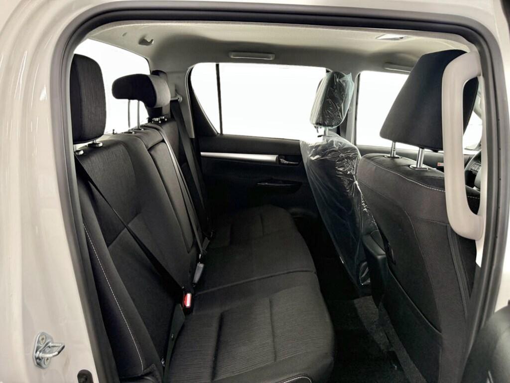 Toyota Hilux Double Cab 2.4 D-4D Lounge A/T