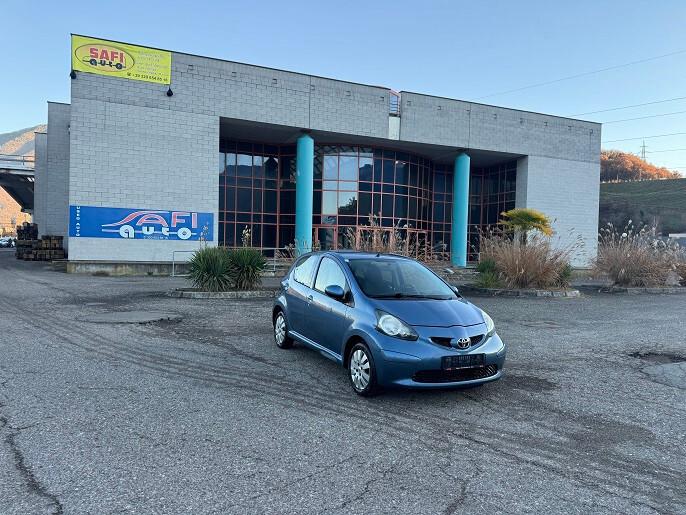 Toyota Aygo 1.0 12V VVT-i 5 porte Sol