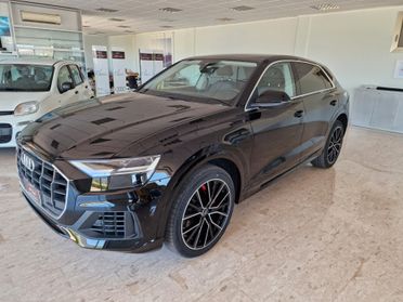 Audi Q8 3.0 TDI 231cv quattro