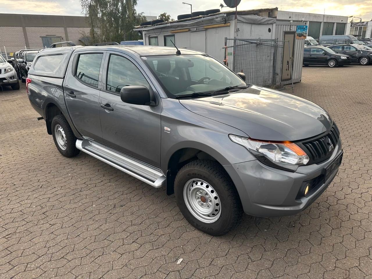 Mitsubishi L200 2.4 DI-D/154CV Double Cab Invite