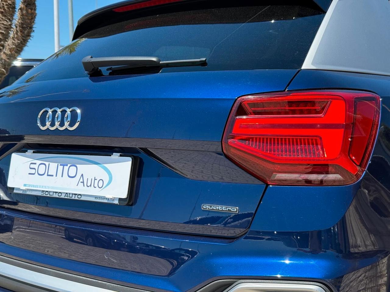 Q2 2.0 150CV quattro S line Edition + TETTO Blu Navarra