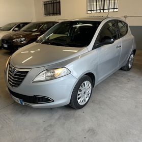 Lancia Ypsilon 1.2 69 CV 5 porte S&S Platinum