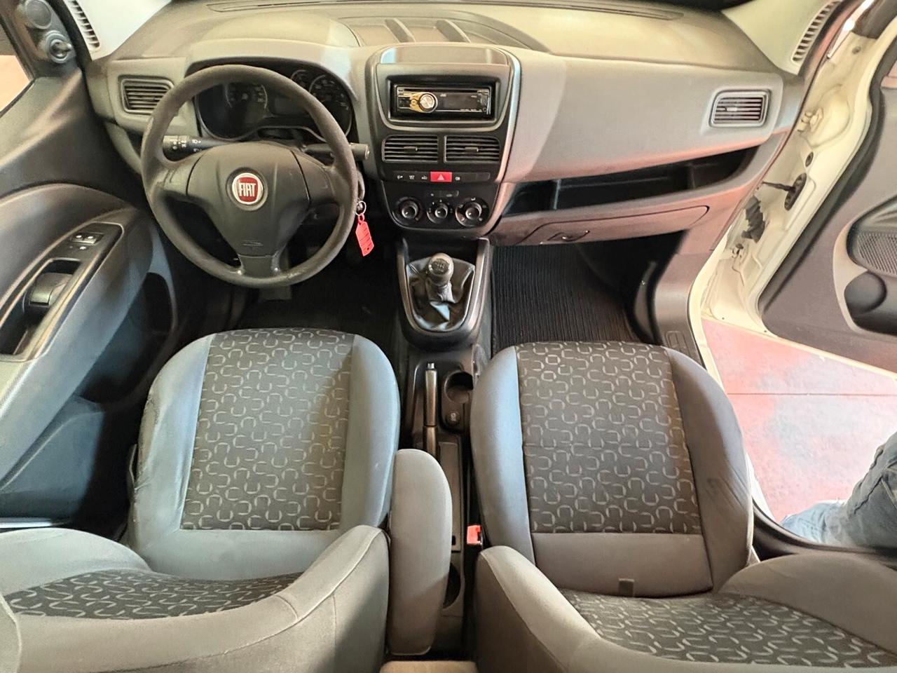 FURGONE FIAT DOBLO DIESEL 1.6 CV 105 Km 196.085 Certificati