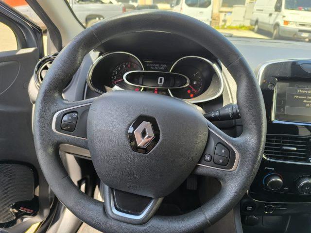 RENAULT Clio TCe 12V 75 CV 5 porte Business NEO PATENTATO