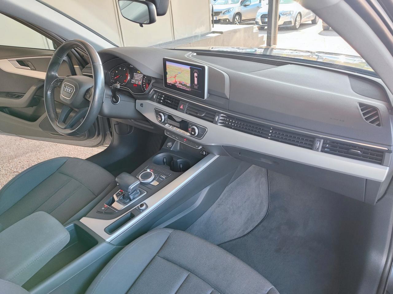 Audi A4 Avant 2.0 TDI 150 CV S tronic LINE EDITION