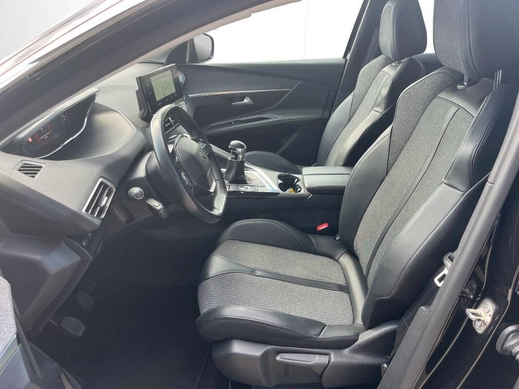 Peugeot 3008 II 1.5 bluehdi Allure Pack s&s 130cv