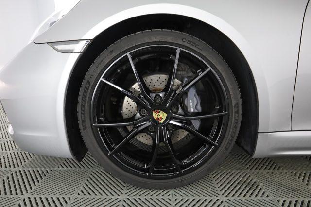 PORSCHE 718 718 Cayman
