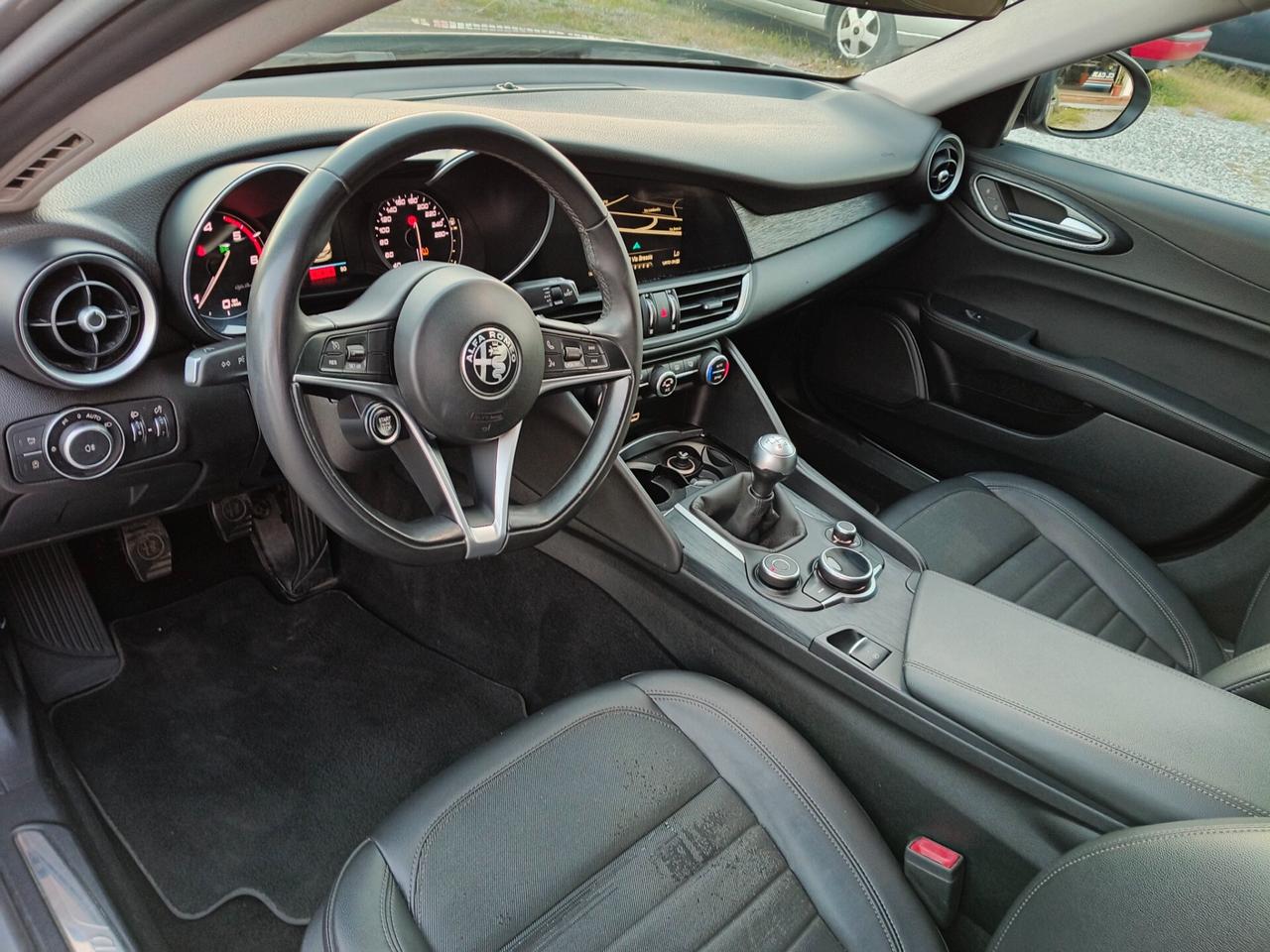 Alfa Romeo Giulia 2.2 Turbodiesel 160 CV VELOCE