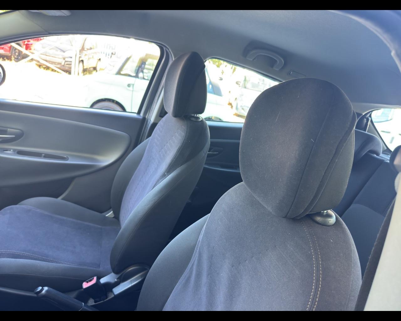 LANCIA Ypsilon 3ª serie - Ypsilon 1.2 69 CV 5 porte S&S Gold