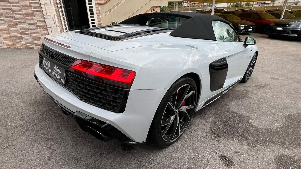 Audi R8 SPYDER 5.2TFSI V10 RWD S-TRONIC 2020