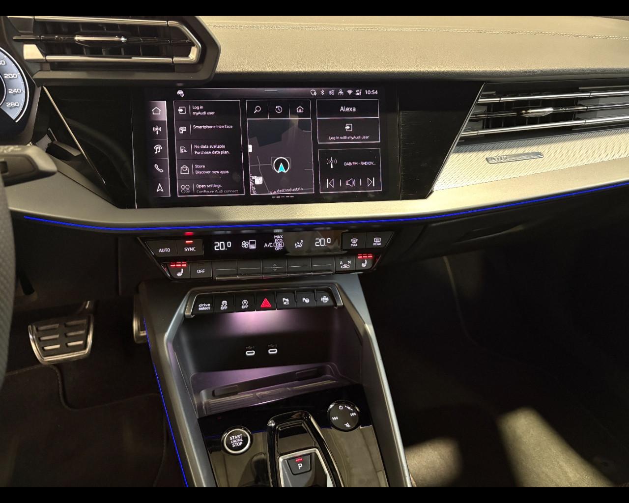 AUDI A3 SPORTBACK 2.0 TDI S-TRONIC S-LINE EDITION