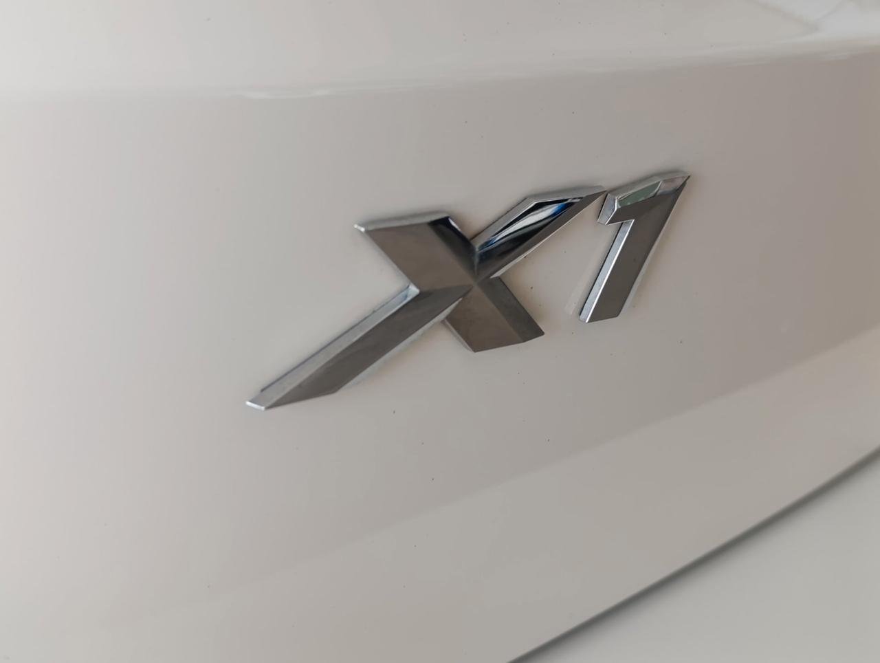 BMW X1 sdrive18d X-Line auto