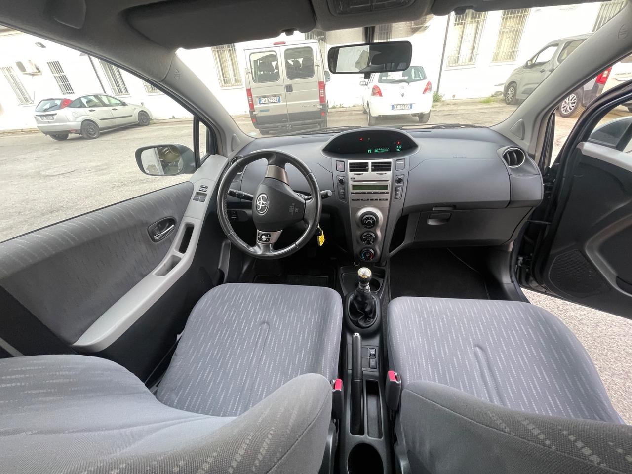 Toyota Yaris 1.3 5 porte Sol