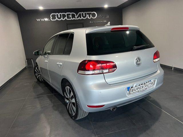 VOLKSWAGEN Golf 1.6 TDI DSG Highline