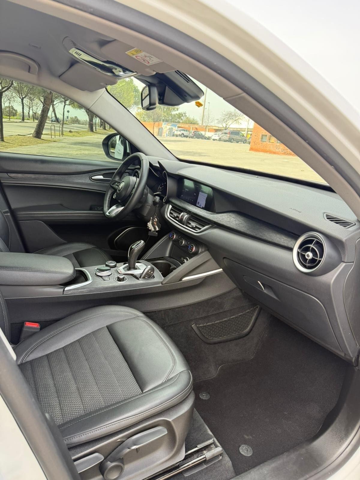 Alfa Romeo Stelvio 2.2