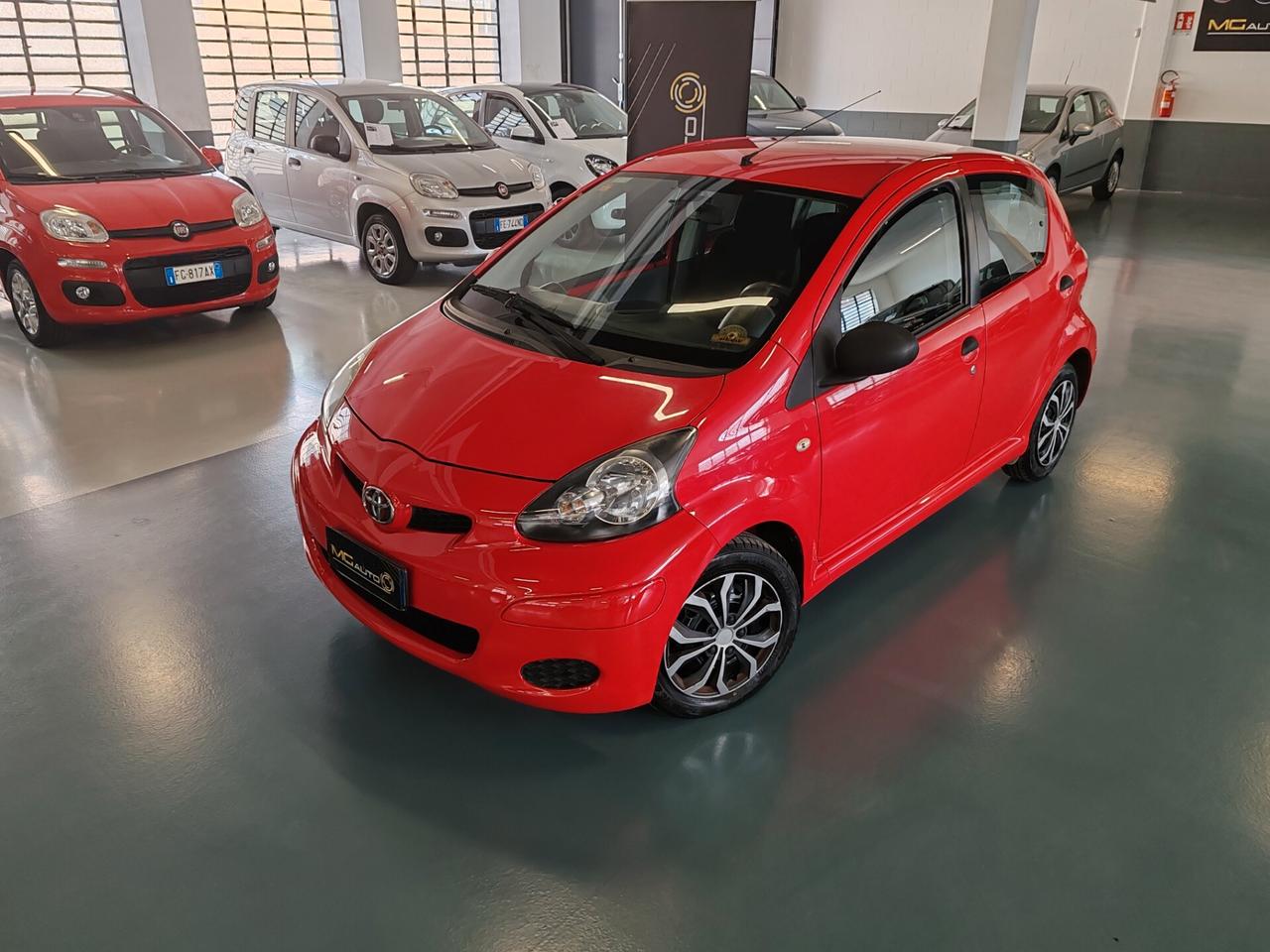 Toyota Aygo 1.0 12V VVT-i 5 porte