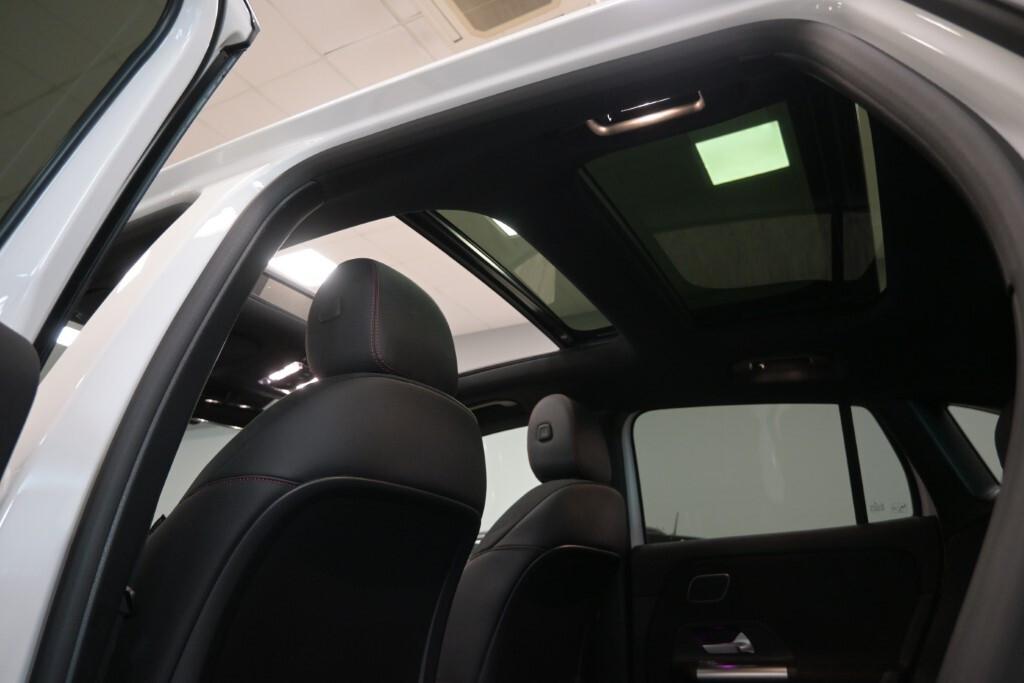 MERCEDES GLA 180D 116CV AMG LINE