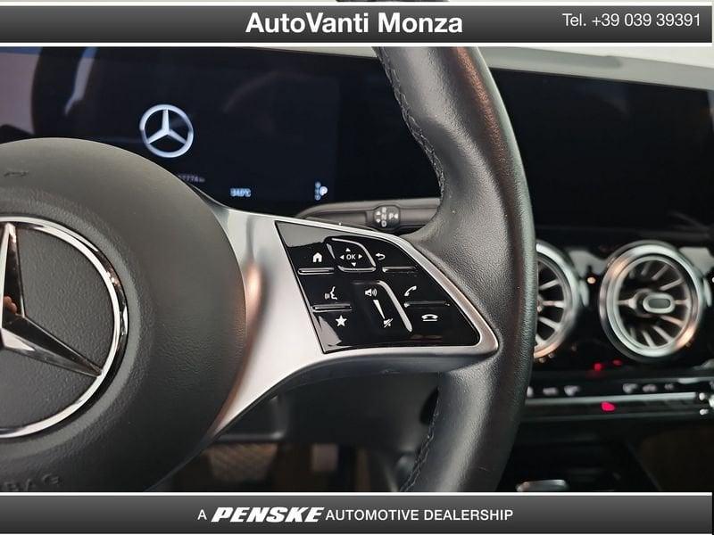 Mercedes-Benz GLA MERCEDES 200 D 4MATIC ADVANCED