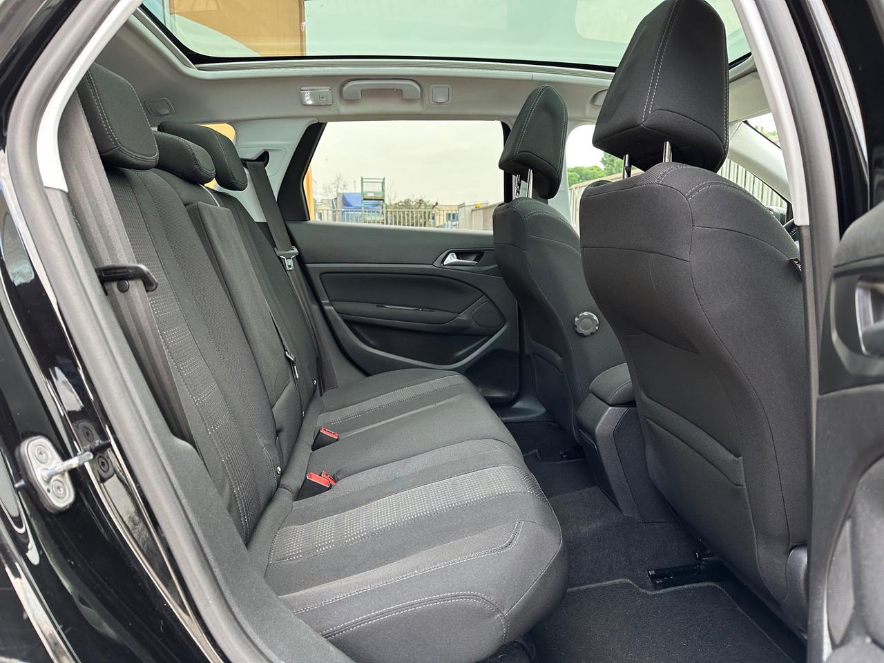 Peugeot 308 BlueHDi 120 S&S EAT6 SW Allure