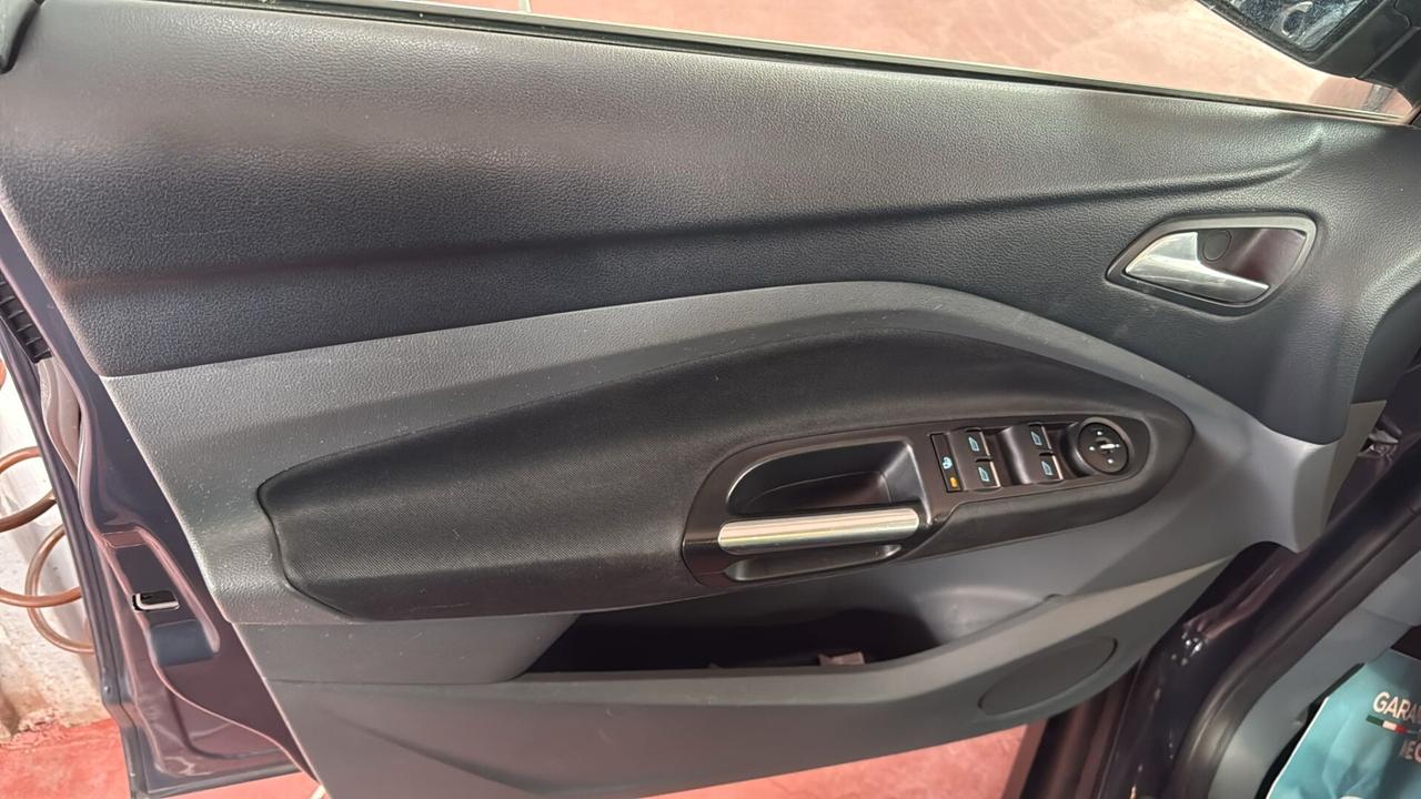 Ford C-Max 1.6 TDCi 115CV Titanium