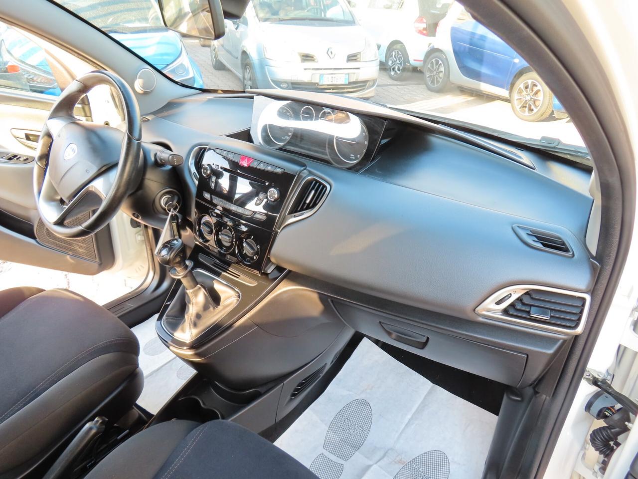 Lancia Ypsilon 1.2 69 CV 5 porte Gold SOLO 110.000 KM