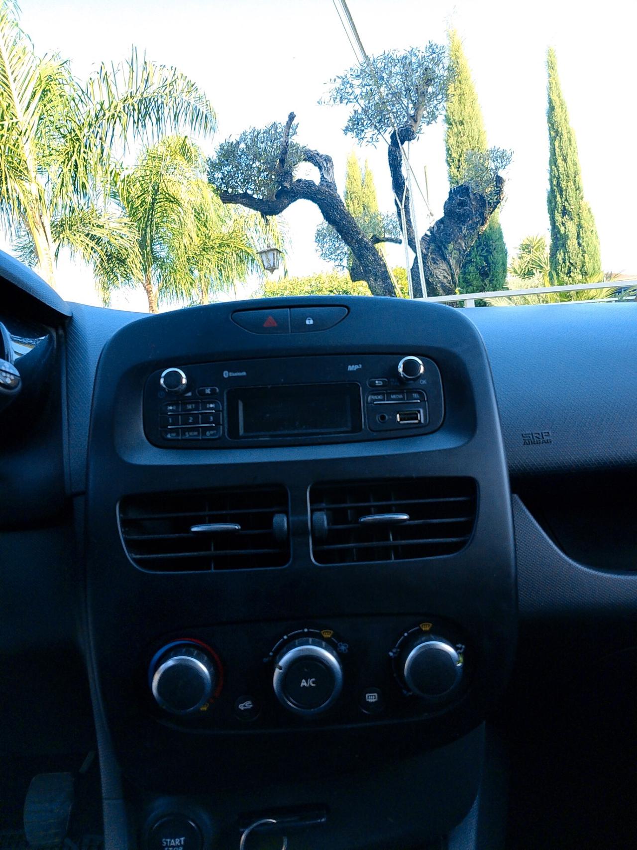 Renault Clio 1.2 75CV GPL 5 porte Wave