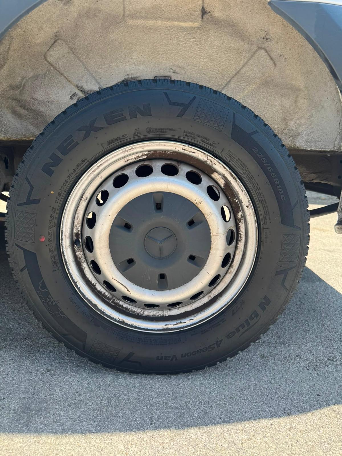0702 FURGONE MERCEDES SPRINTER 2020