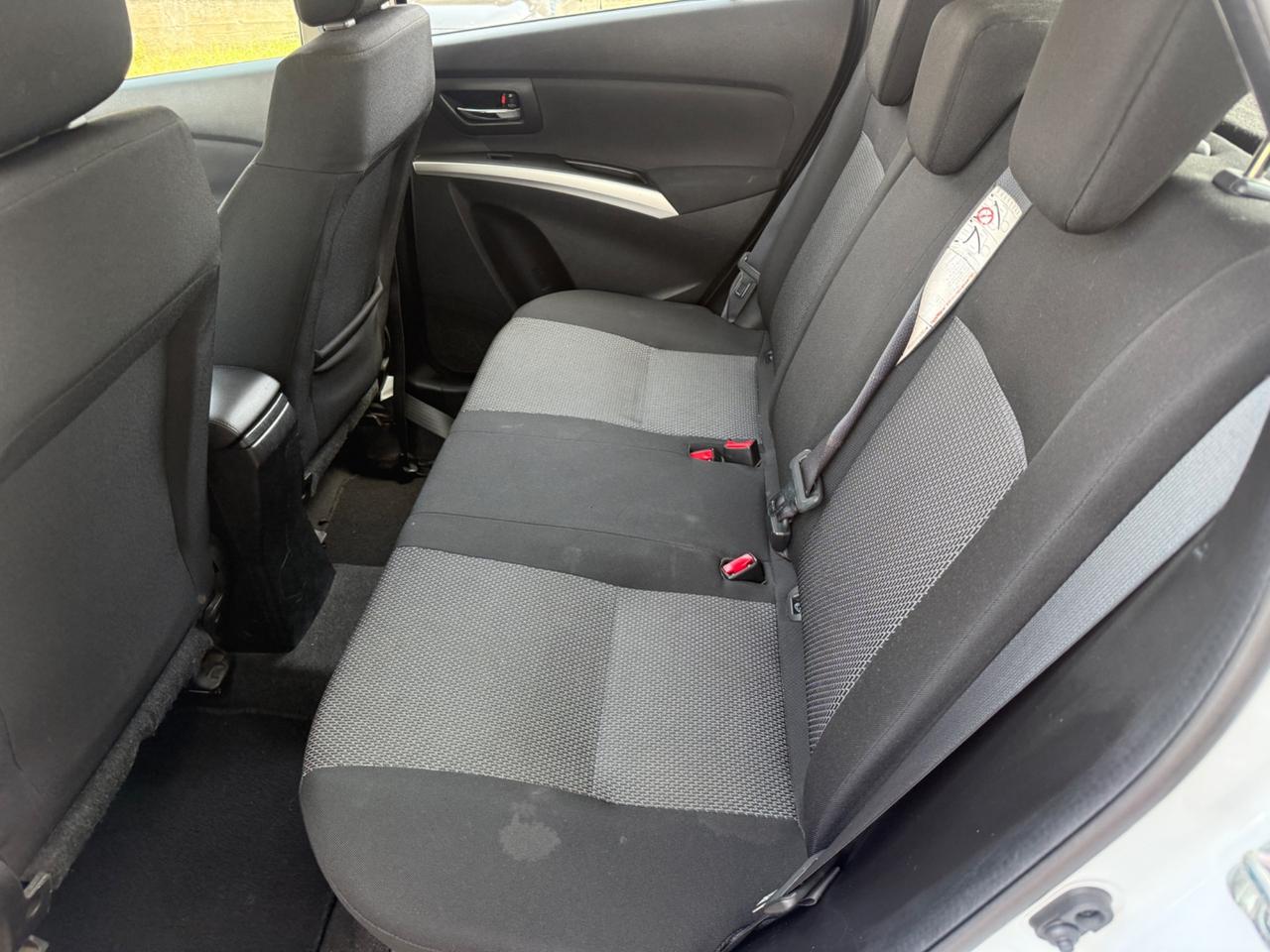 Suzuki S-Cross 1.6 DDiS Top