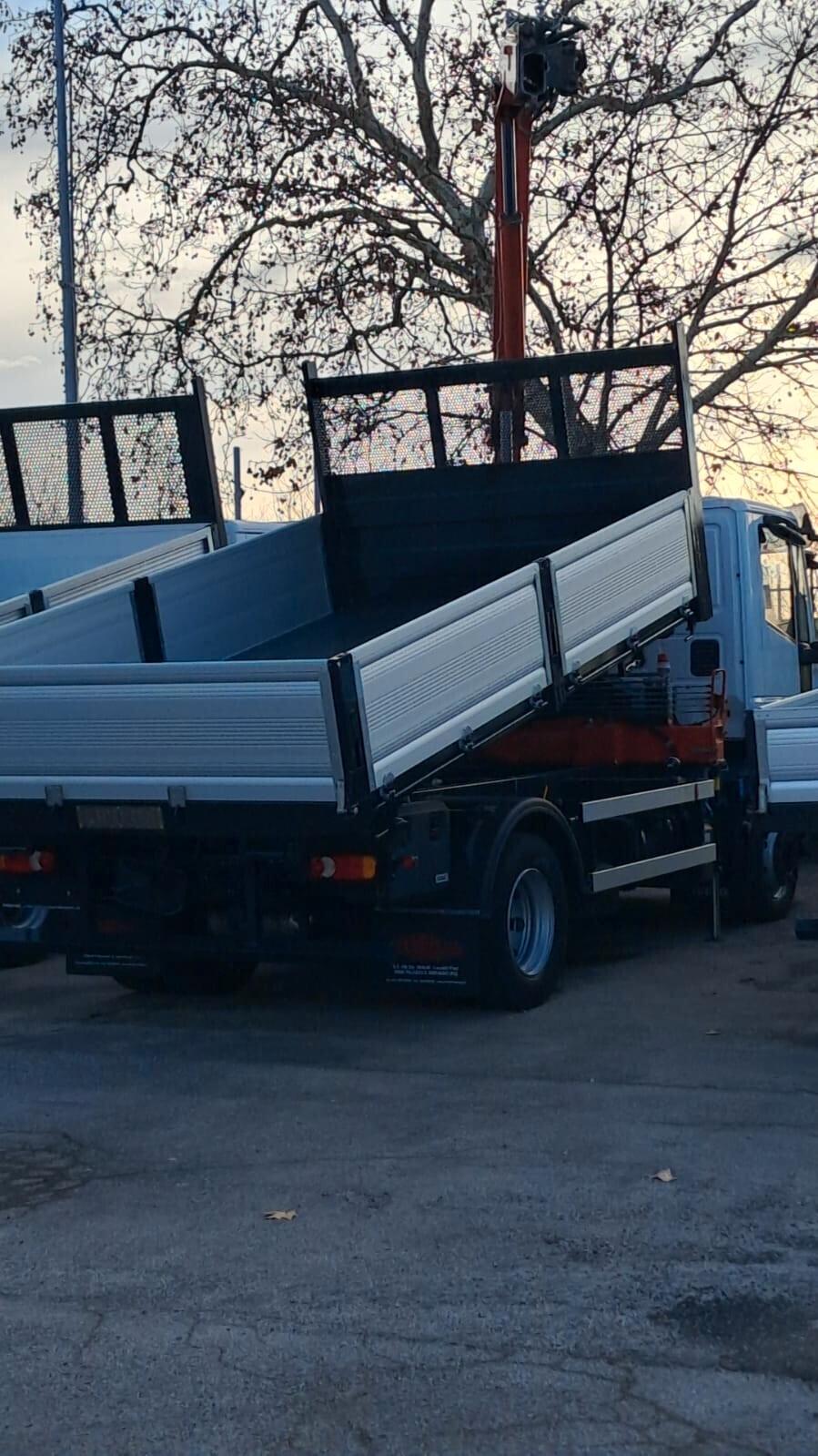 IVECO ML 120E25 - CASSONE RIBALTABILE TRIL. CON GRU DIETRO CABINA - BLOC. DIFF. (C17)