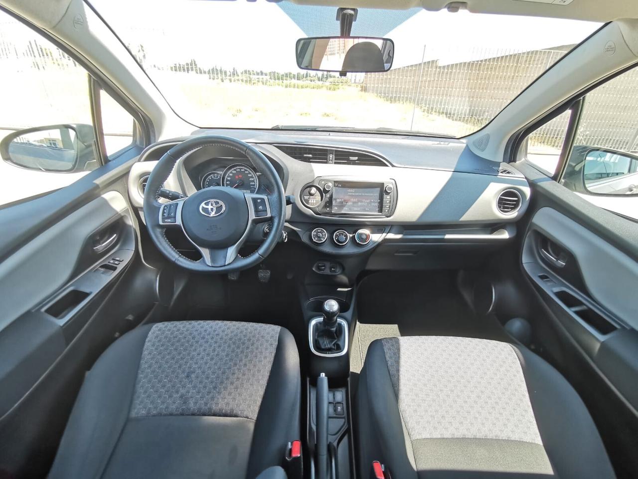 Toyota Yaris 1.0 5 porte Active - 2015