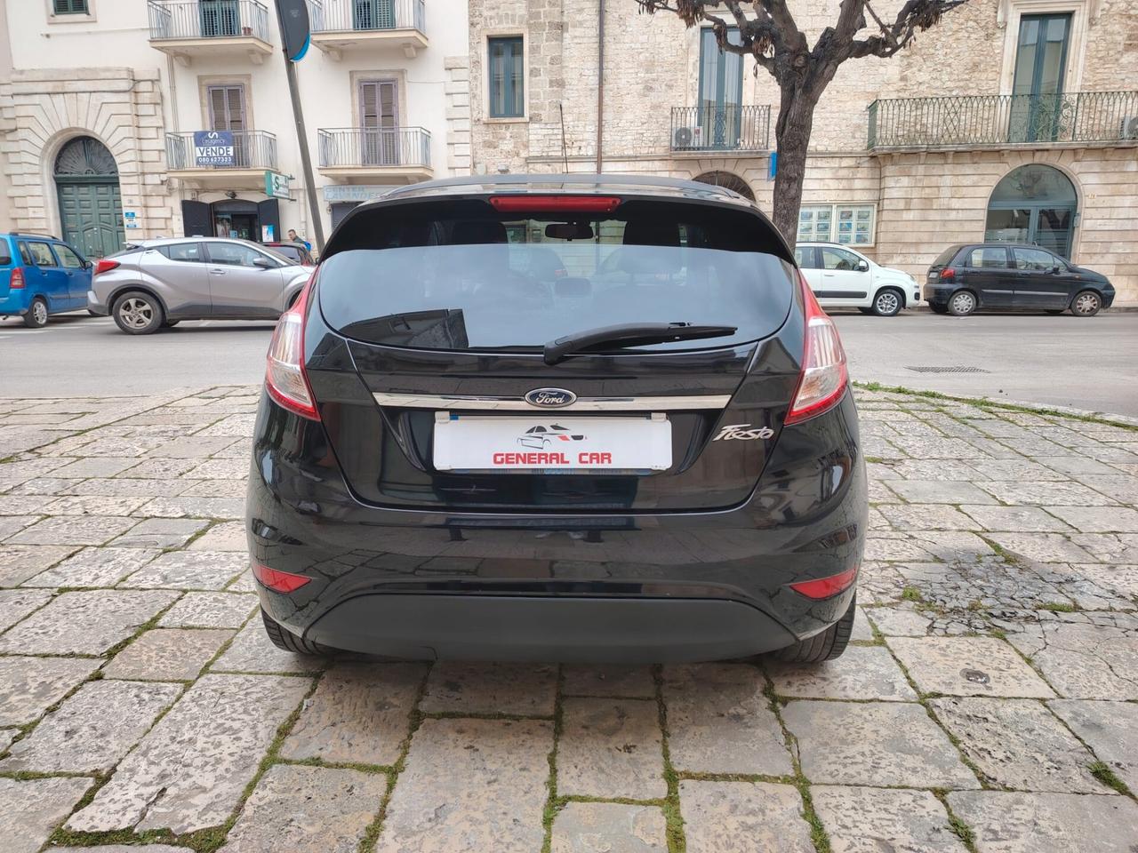 Ford Fiesta 1.5 TDCi 75CV 5 porte Titanium