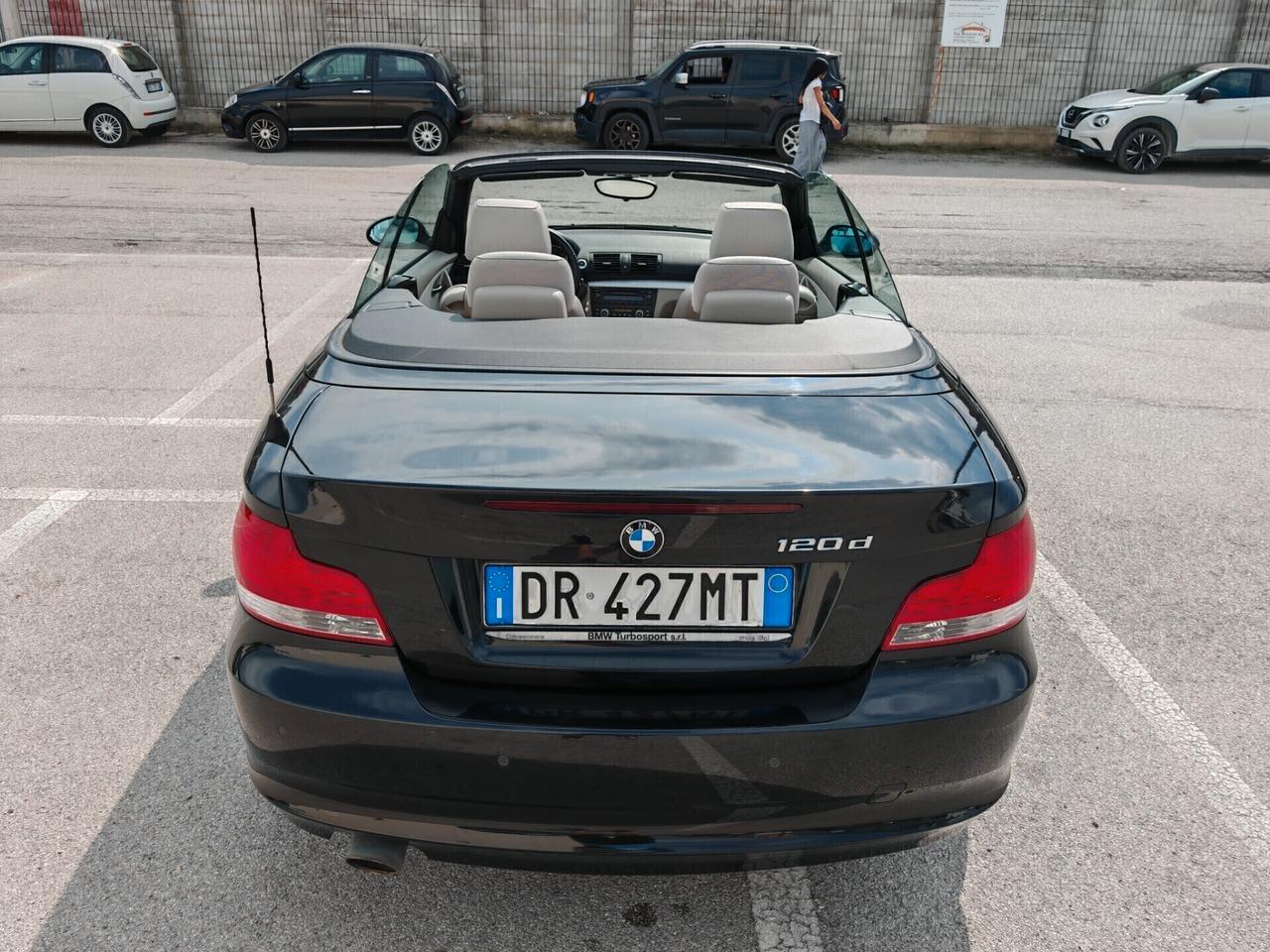 Bmw 120 120d CABRIO UNI PROP ,MAI INCIDENTATA ,PREZZO LEGGERMENTE TRATTABILE .