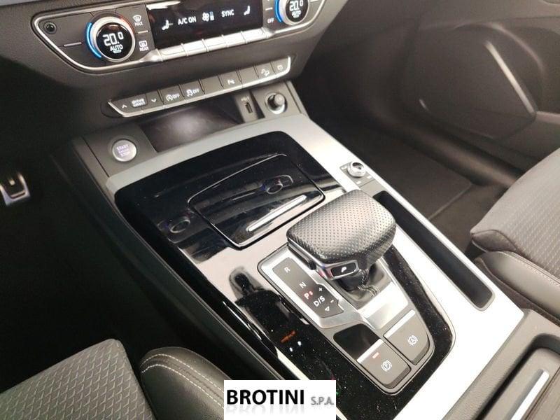 Audi Q5 Q5 SPB 40 TDI quattro S tronic Identity Black