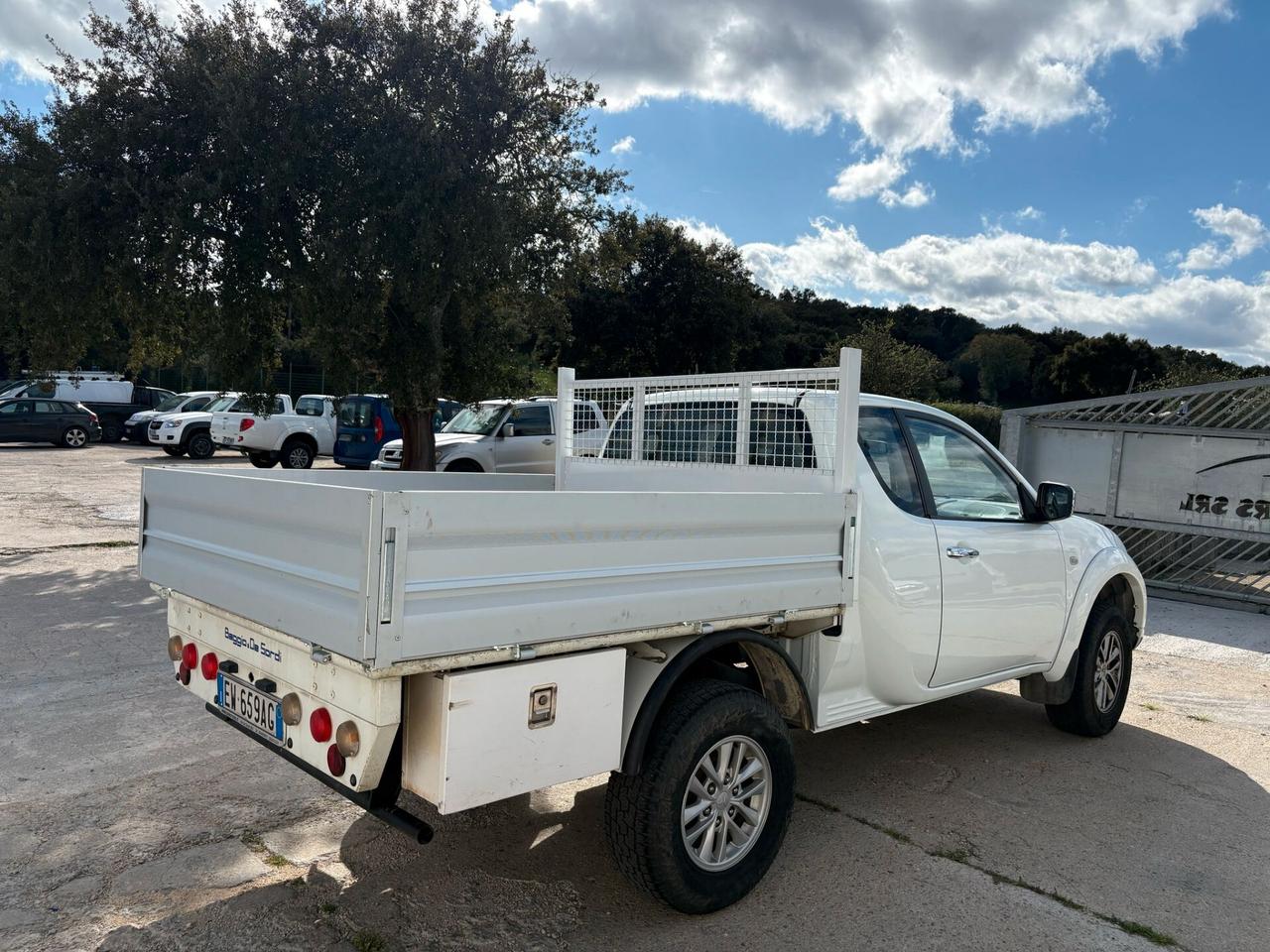 Mitsubishi L200 2.5 DI-D/178CV Club Cab Invite DPF