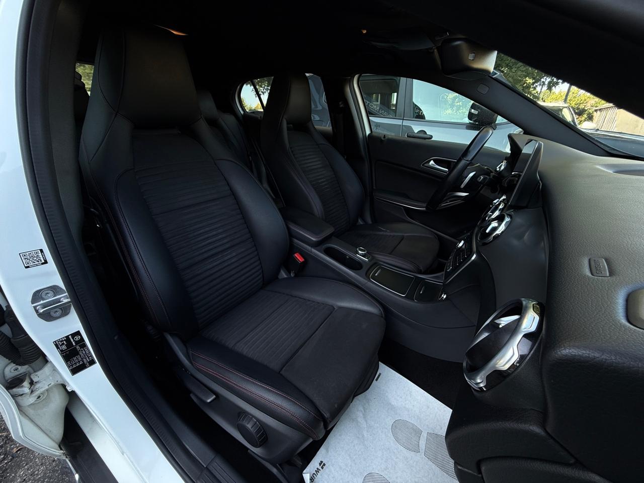 Mercedes-benz GLA 200 d Automatic 4Matic Premium