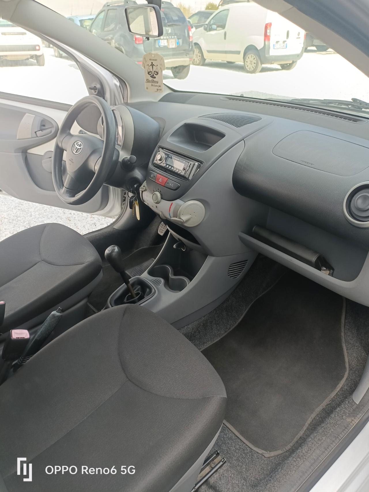 Toyota Aygo 1.0 12V VVT-i 5 porte