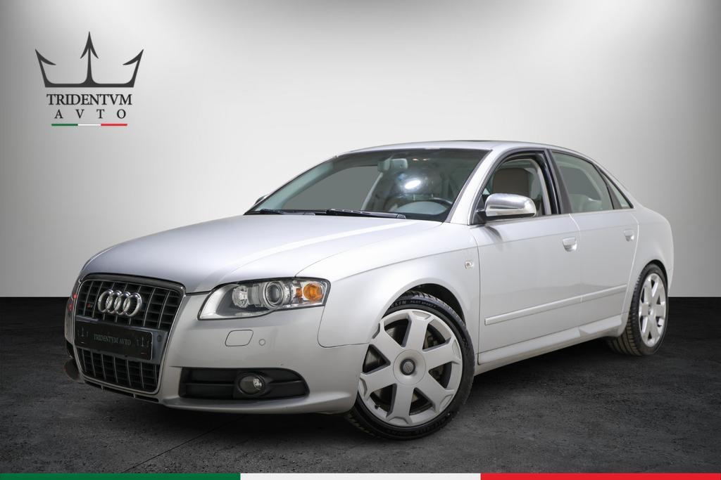 Audi S4 4.2 V8 quattro tiptronic