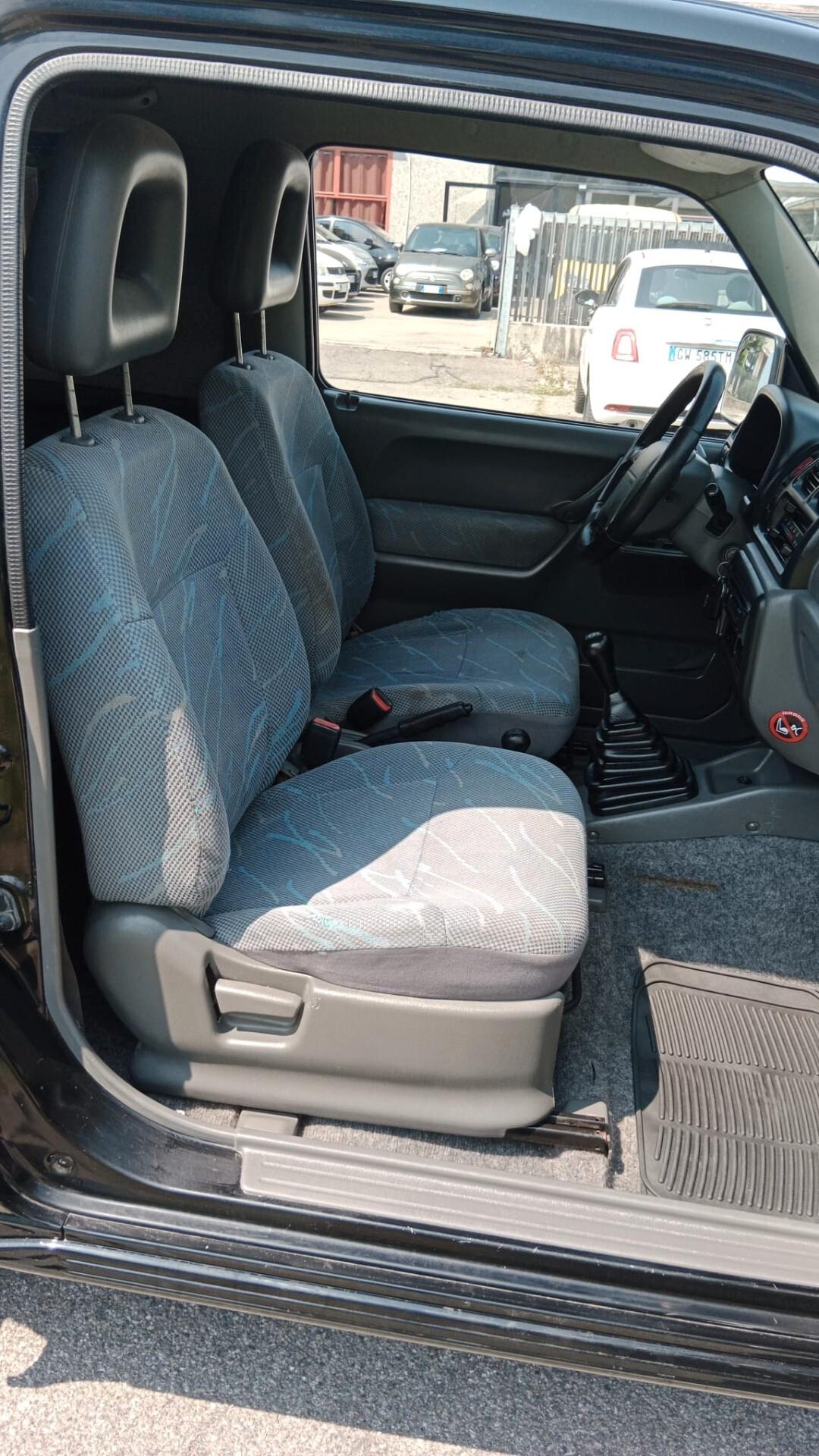 Suzuki Jimny 1.3i 16V cat 4WD JLX