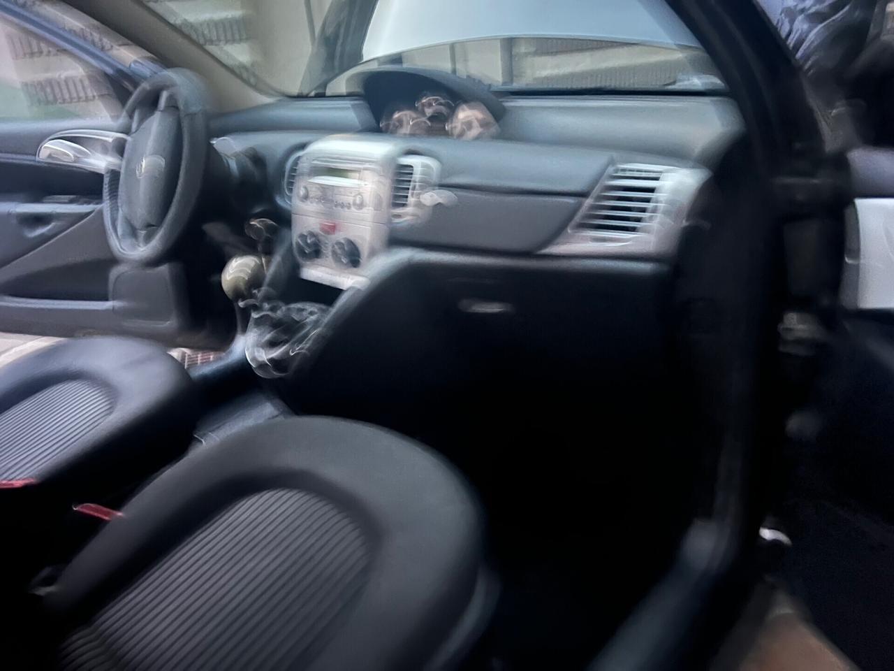 Lancia Ypsilon 1.4 Unyca Ecochic GPL