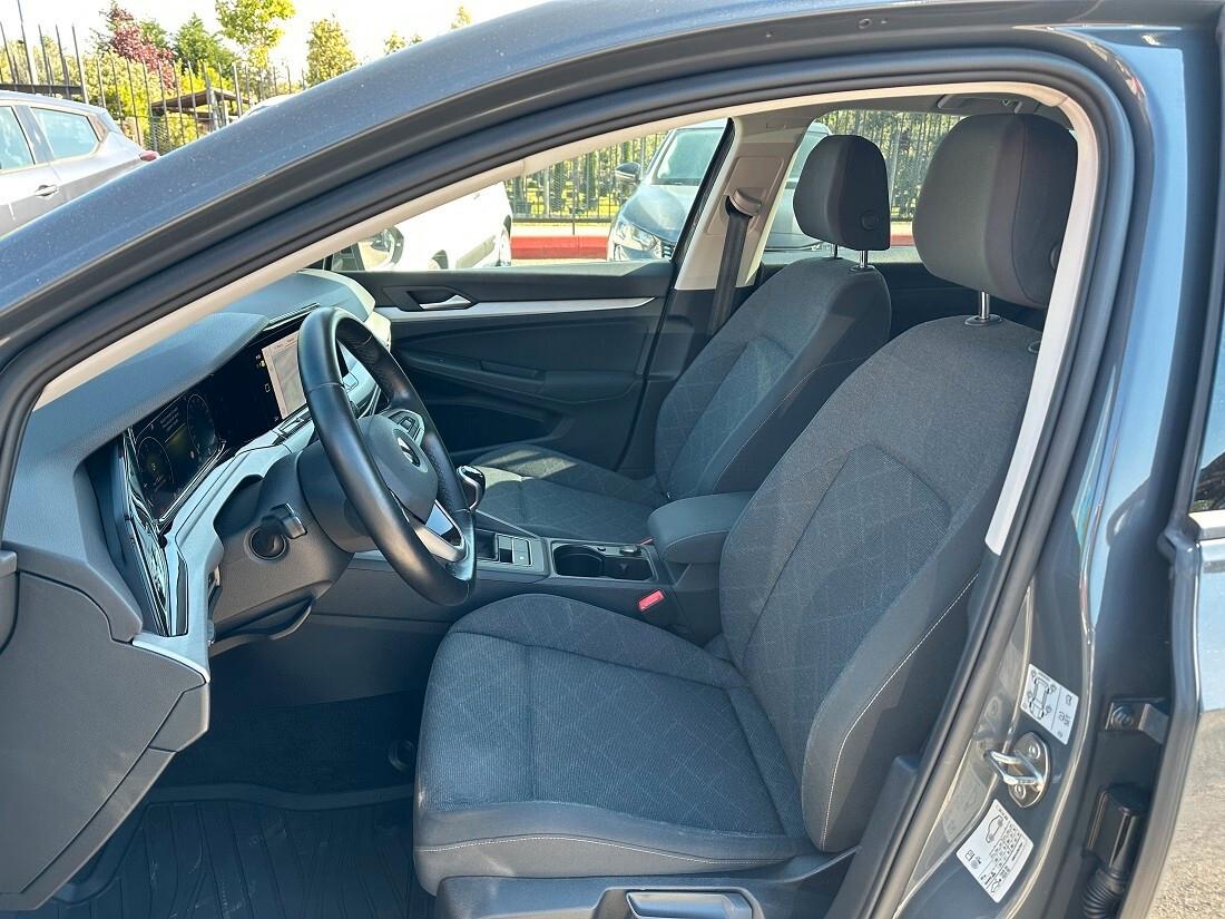 Volkswagen Golf 1.0 TSI 115 CV 5p. Business BlueMotion Technology