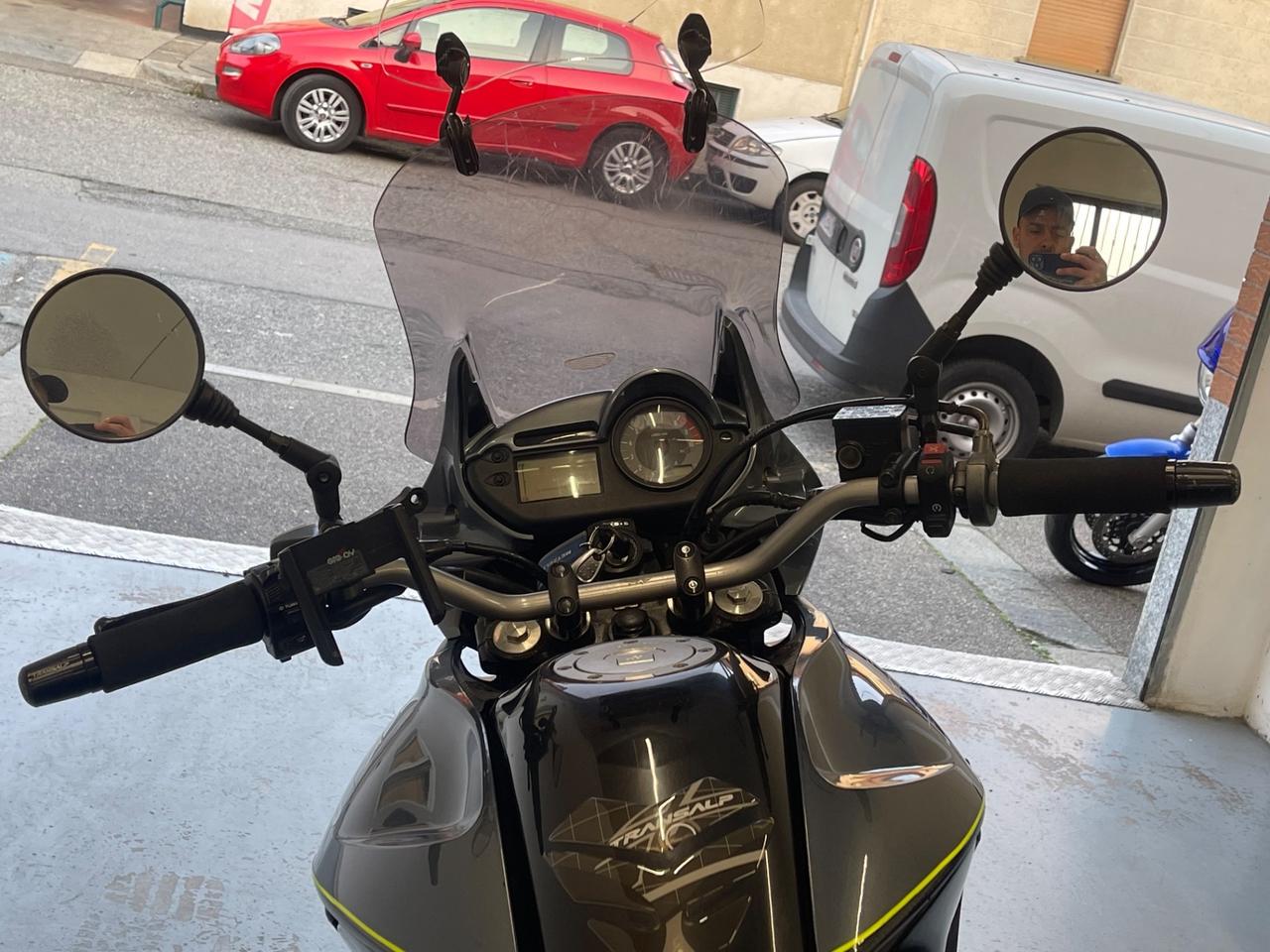 Honda Transalp XL 700 V