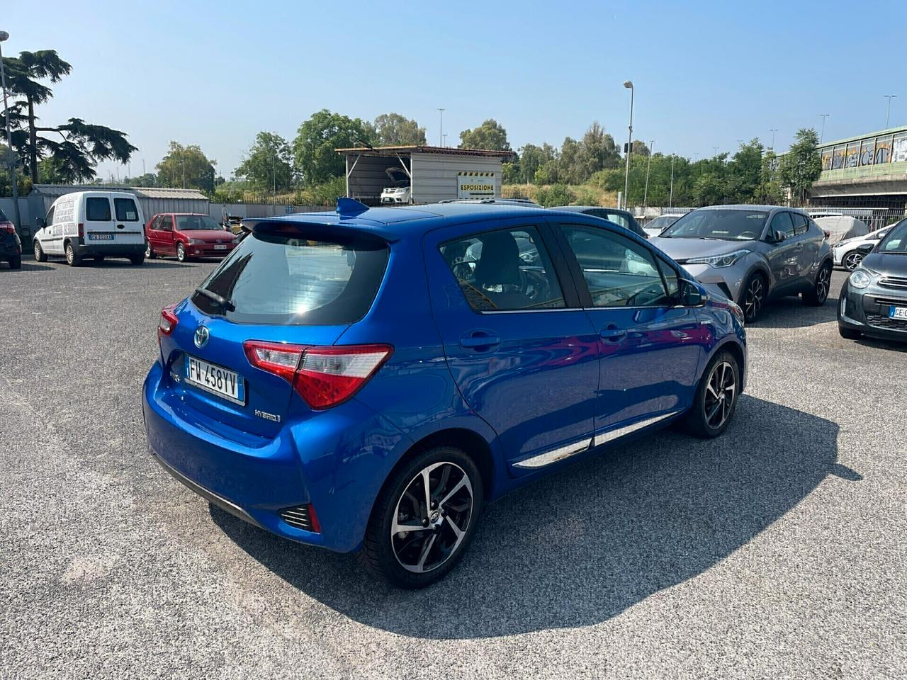 Yaris 1.5 Hybrid Style tetto panoramico GARANZIA