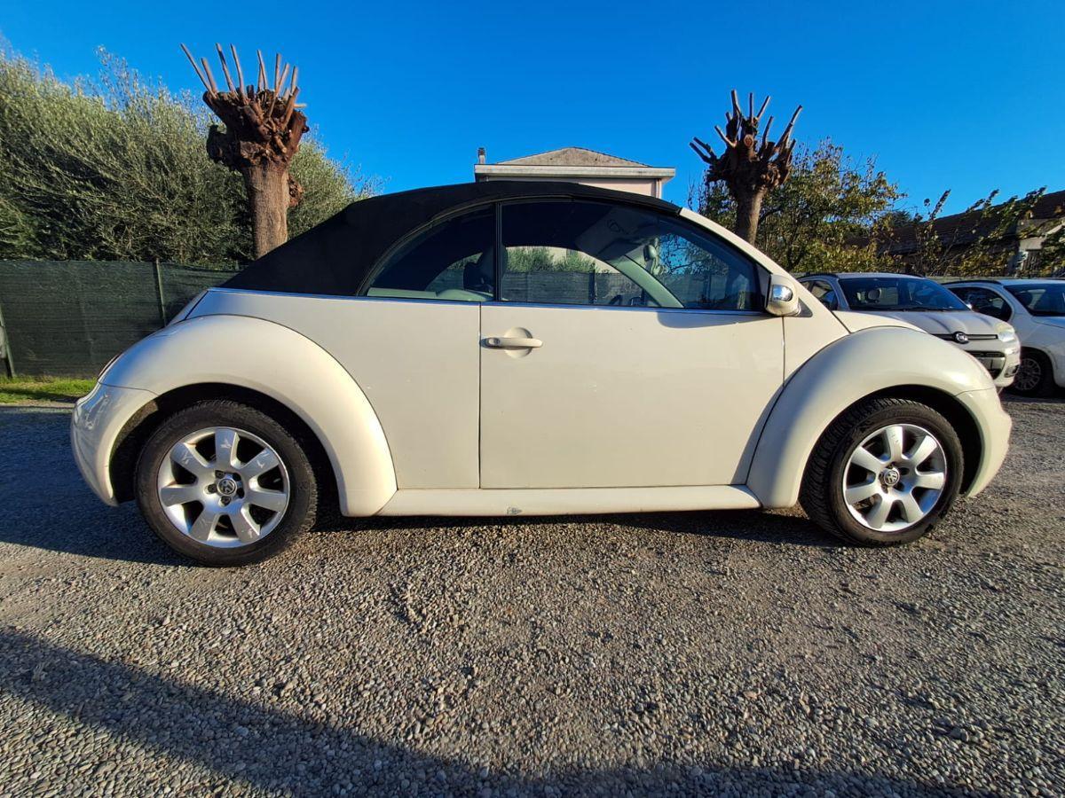 VOLKSWAGEN - New Beetle Cabrio - 1.6 Cabrio