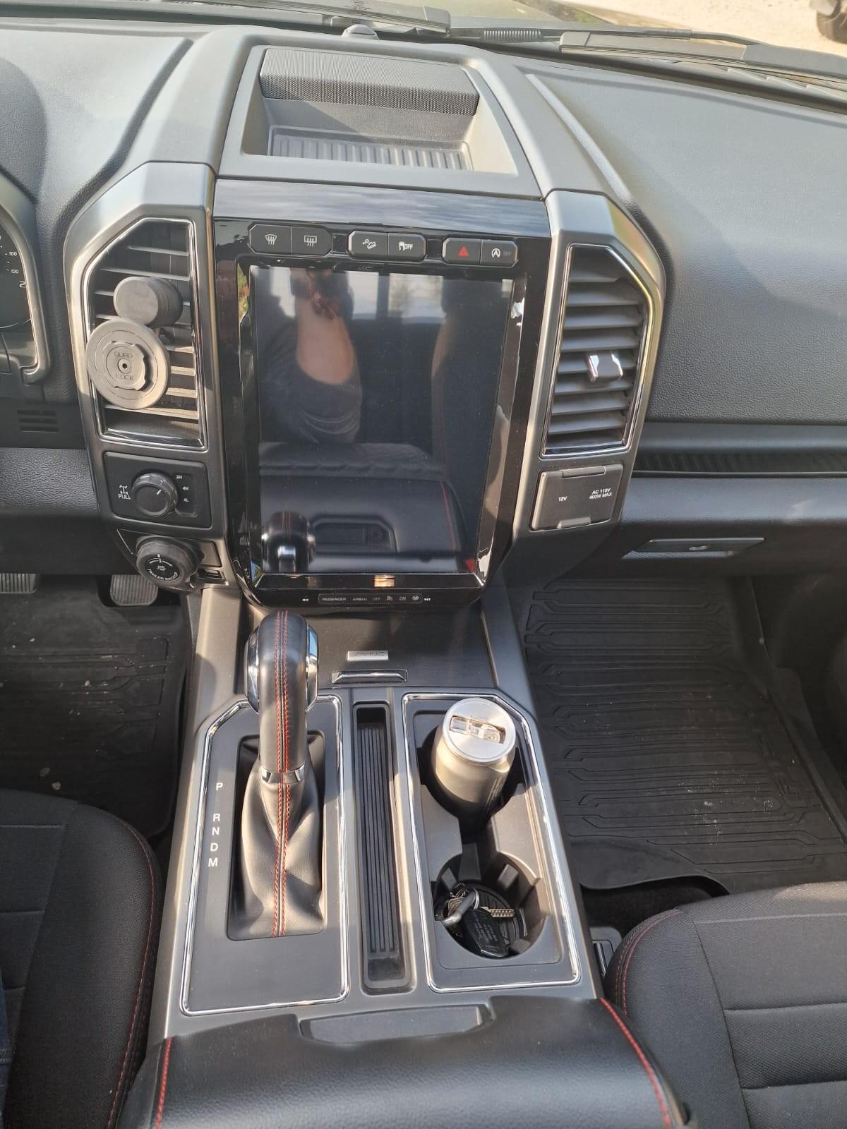 Ford F 150 Sport Crew Cab V8