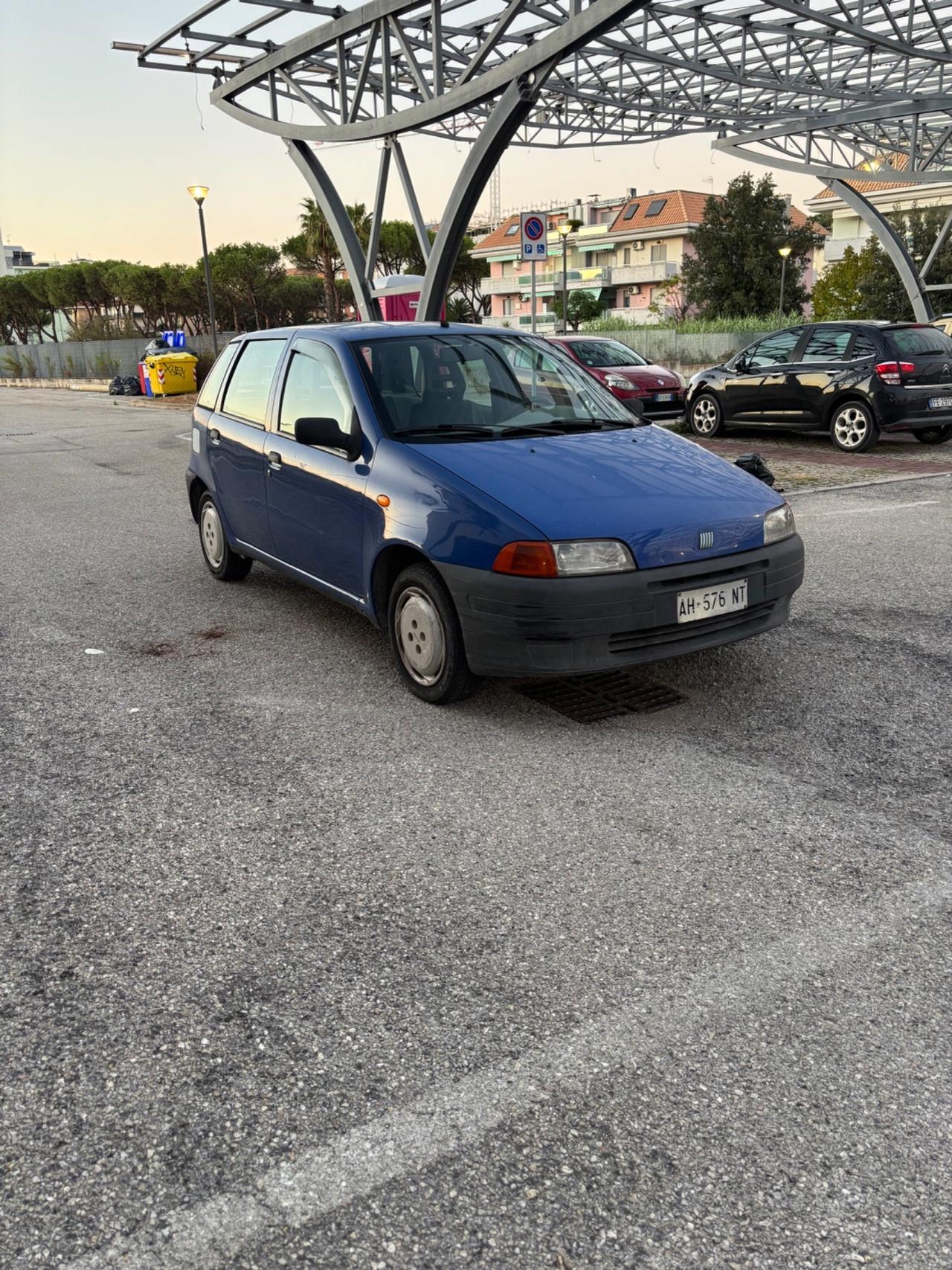 Fiat Punto TRENTENNALE NEOPATENTATI