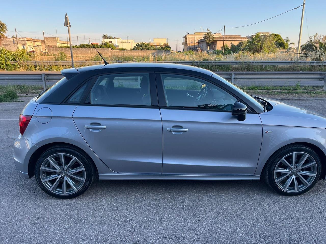 Audi A1 1.6 TDI Ambition Unipro 2014