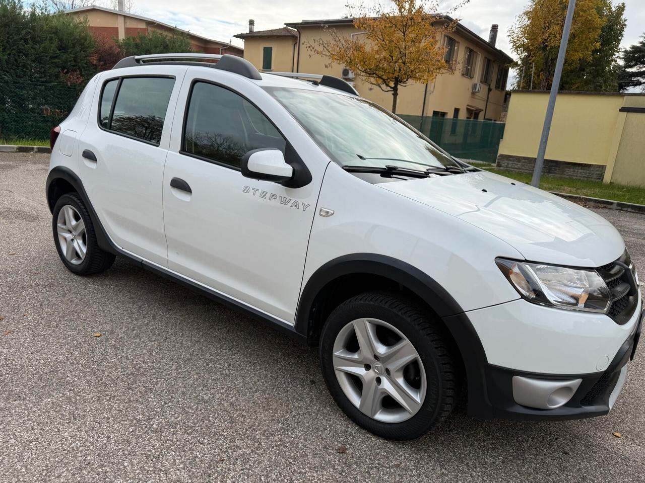 Dacia Sandero Stepway 0.9 GPL - NEOP. - 12 MESI DI GARANZIA -