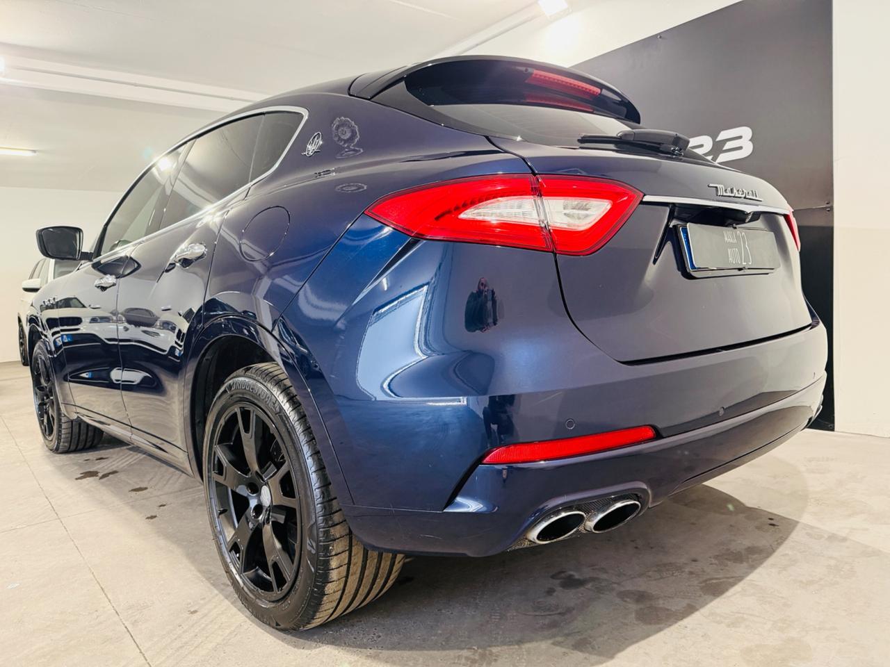 MASERATI LEVANTE*Q4*SERIE LIMITATA*TETTO*430 CV*
